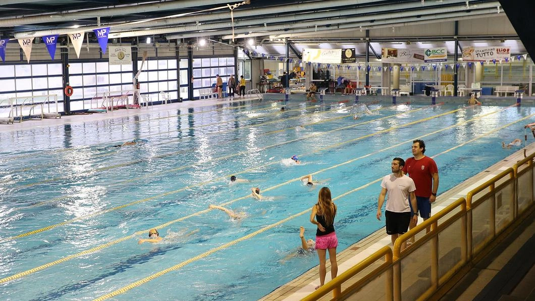 I corsi di nuoto e tutte le attività della piscina riprenderanno a partire da lunedì 2 settembre (Foto Archivio) I corsi di nuoto e tutte le attività della piscina riprenderanno a partire da lunedì 2 settembre (Foto Archivio)