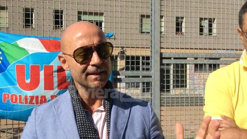 Stabili ma critiche le condizioni del detenuto ricoverato in rianimazione. Pagani: "Villa Andreino in over capienza" Stabili ma critiche le condizioni del detenuto ricoverato in rianimazione. Pagani: "Villa Andreino in over capienza"