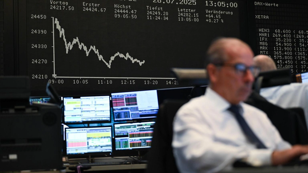 Spread Italia-Francia si azzera. Scivola il gas, debole l'euro Spread Italia-Francia si azzera. Scivola il gas, debole l'euro