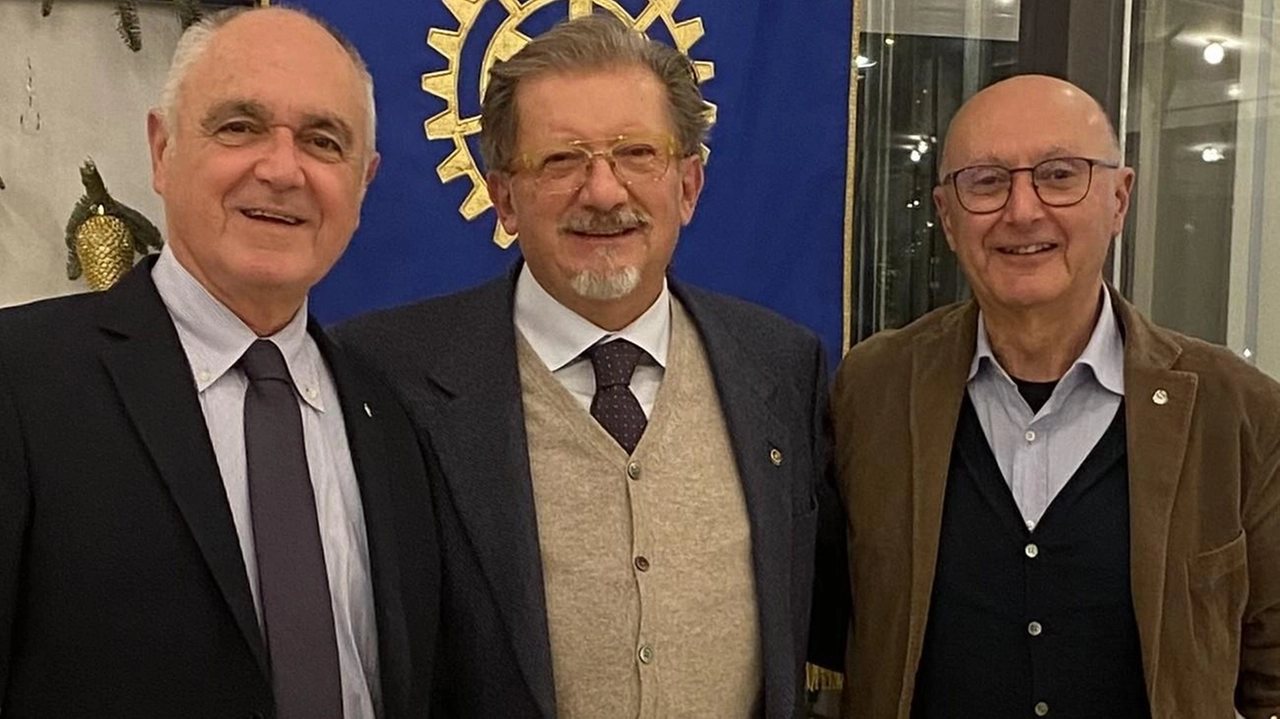 Al centro, l’attuale presidente Gian Luigi Fondi, a destra l’incoming Andrea Del Veneziano e a sinistra l’eletto Alberto Conti Al centro, l’attuale presidente Gian Luigi Fondi, a destra l’incoming Andrea Del Veneziano e a sinistra l’eletto Alberto Conti