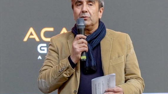 Il sindaco di Gubbio Vittorio Fiorucci duramente contestato dal centro sinistra Il sindaco di Gubbio Vittorio Fiorucci duramente contestato dal centro sinistra