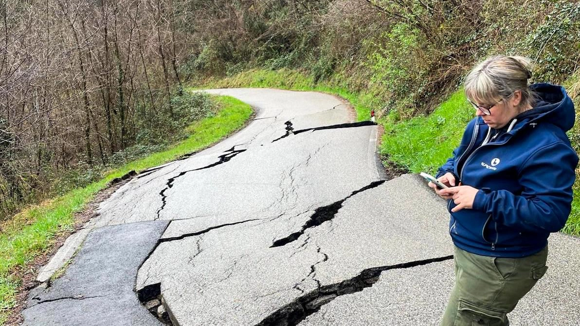 Una delle strade devastate dal maltempo di marzo 2025 Una delle strade devastate dal maltempo di marzo 2025