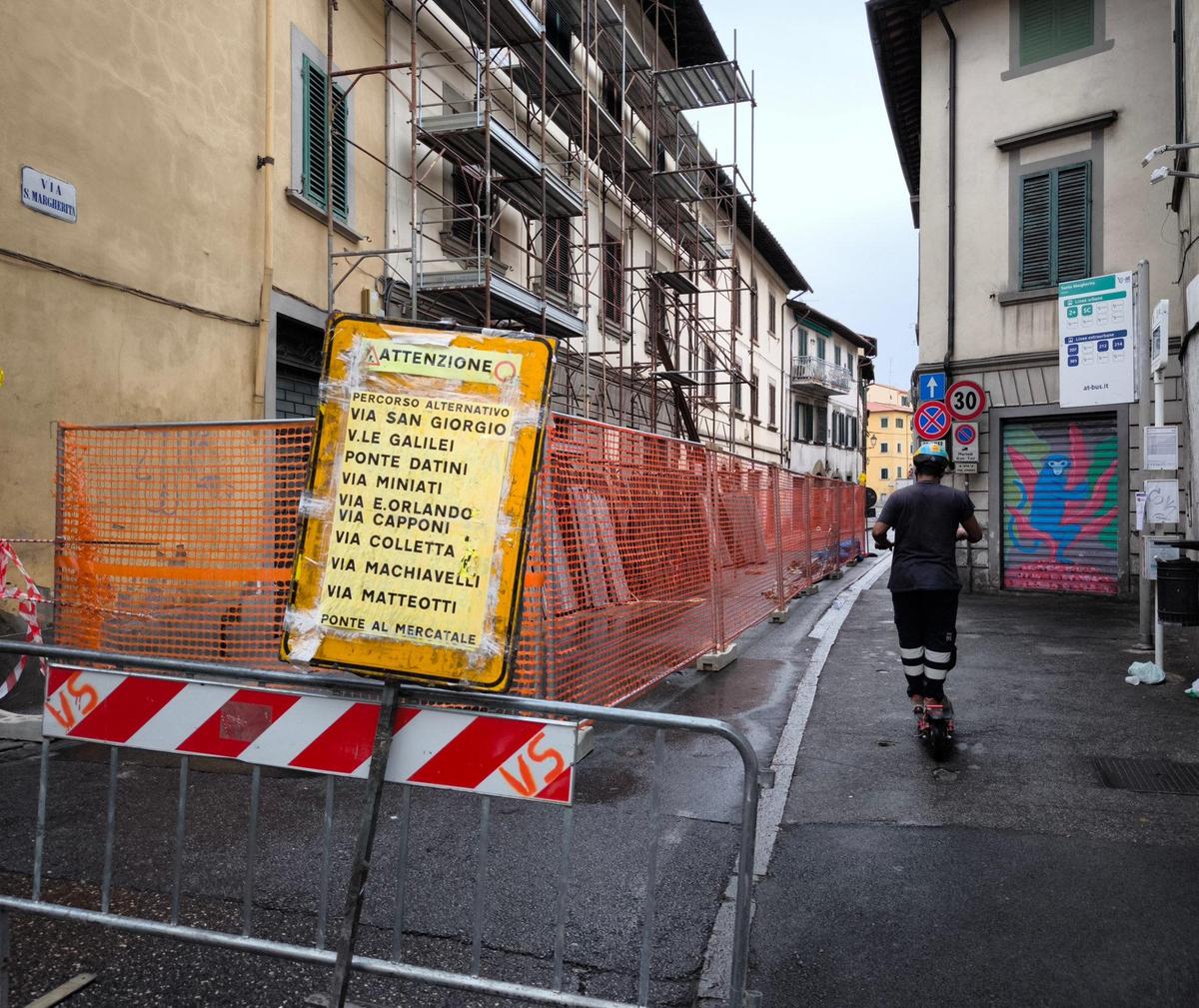 lavori in piazza ciardi scattano i divieti e via tintori ora 232 aperta