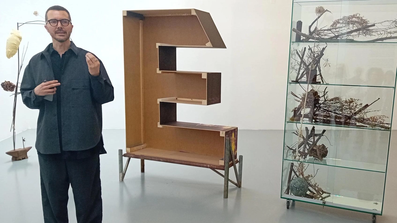 Da domani le grandi opere di Bagnoli, Kounellis, Merz, Paladino e tanti altri. In comodato tre opere inedite, tutte da scoprire. E una sorpresa alla grappa.