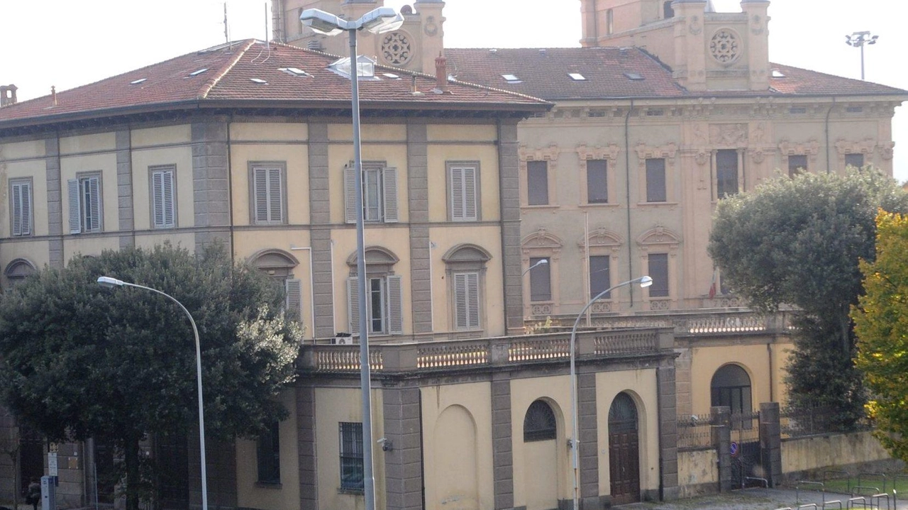 L’ex Guardia di Finanza dove potrebbe andare la Camera di Commercio (foto Alcide) L’ex Guardia di Finanza dove potrebbe andare la Camera di Commercio (foto Alcide)