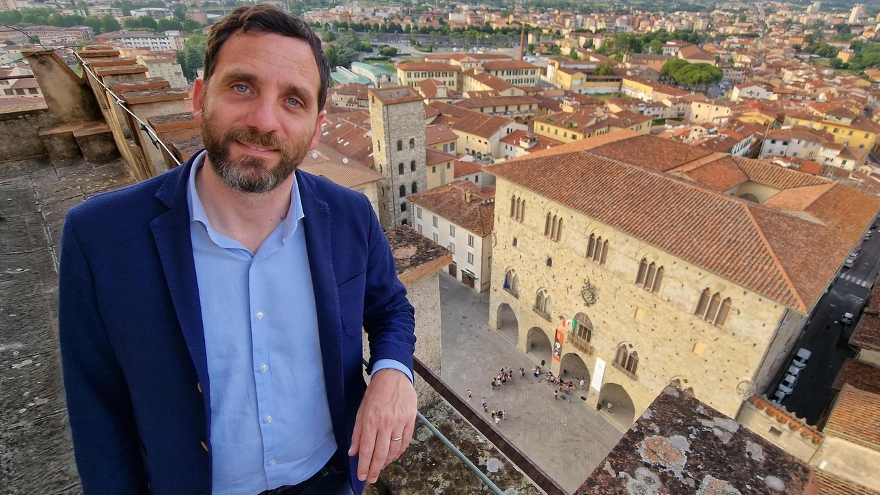Di fatto è il candidato del centrodestra alla presidenza della Regione. Gli alleati pensavano alle primarie, l’annuncio cambia le carte in tavola. Di fatto è il candidato del centrodestra alla presidenza della Regione. Gli alleati pensavano alle primarie, l’annuncio cambia le carte in tavola.