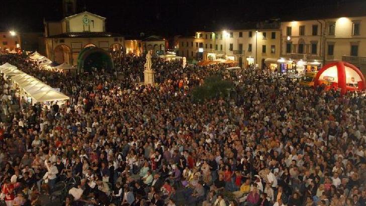 torna la 8217notte bianca8217 il 30 agosto si fa festa quattro palchi in citt224