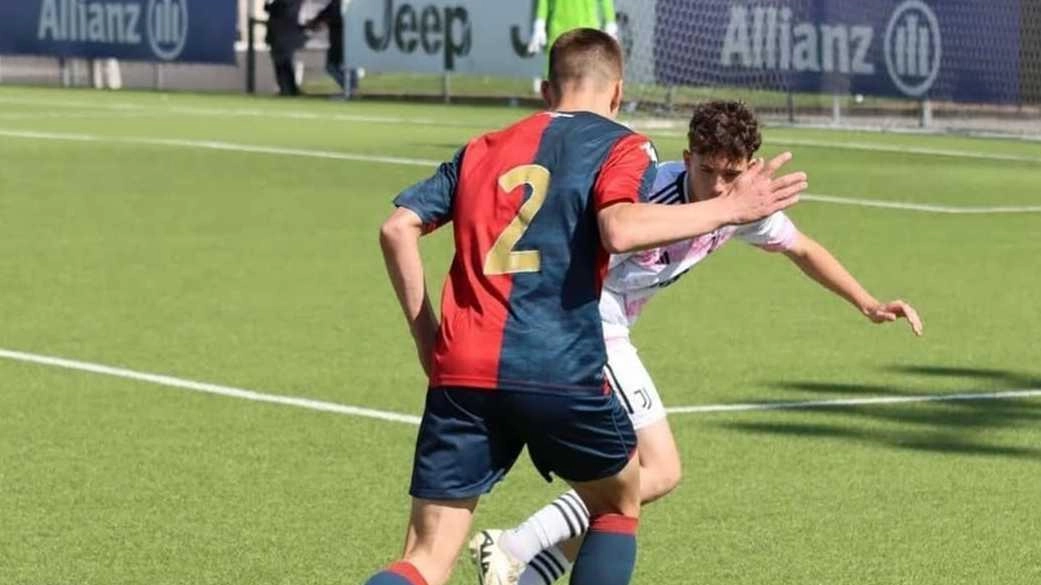 Costa Pisani. con la maglia del Genoa Costa Pisani. con la maglia del Genoa
