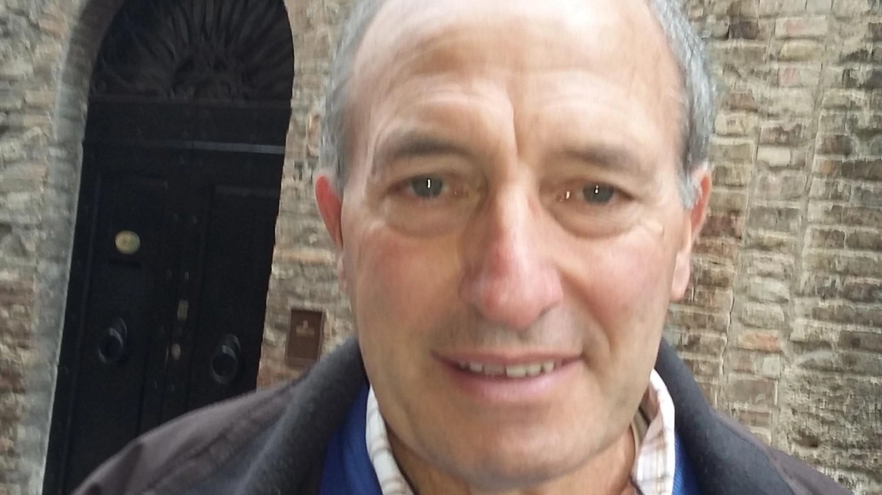 La comunità di San Gimignano e della Valdelsa del calcio del passato, ricorda con affetto, commozione e amicizia la scomparsa... La comunità di San Gimignano e della Valdelsa del calcio del passato, ricorda con affetto, commozione e amicizia la scomparsa...