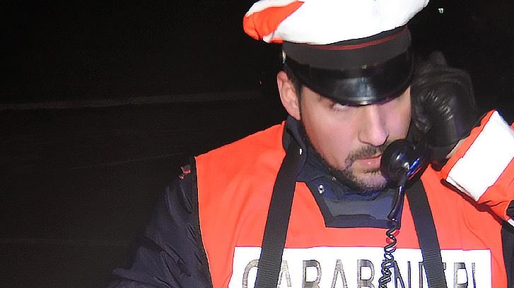 Due persone ferite in uno scontro frontale a Arcidosso: uomo con tasso alcolemico elevato causa l'incidente. Entrambi trasportati in ospedale, non in pericolo. Due persone ferite in uno scontro frontale a Arcidosso: uomo con tasso alcolemico elevato causa l'incidente. Entrambi trasportati in ospedale, non in pericolo.