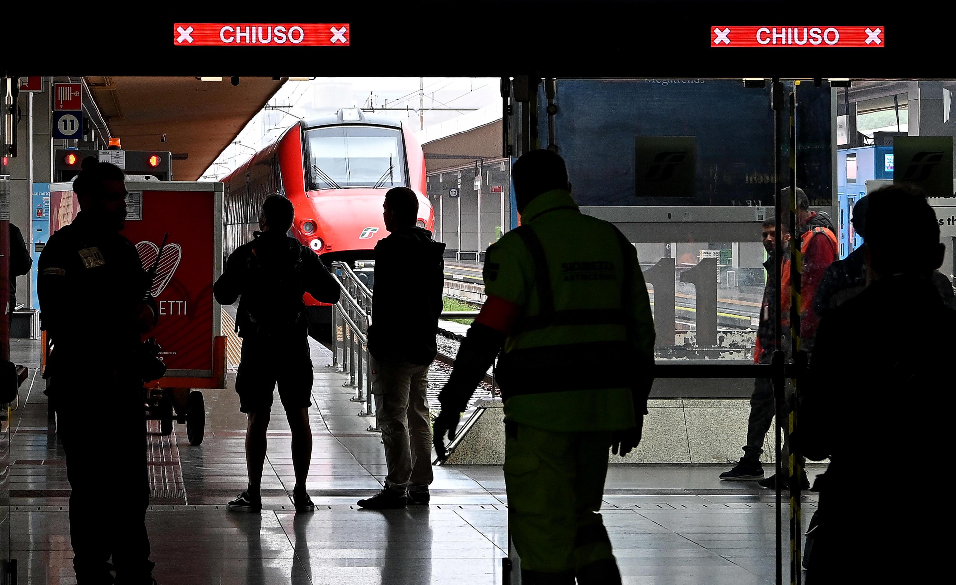 TRENI: SCIOPERO DEL PERSONALE DEL GRUPPO FS ITALIANE