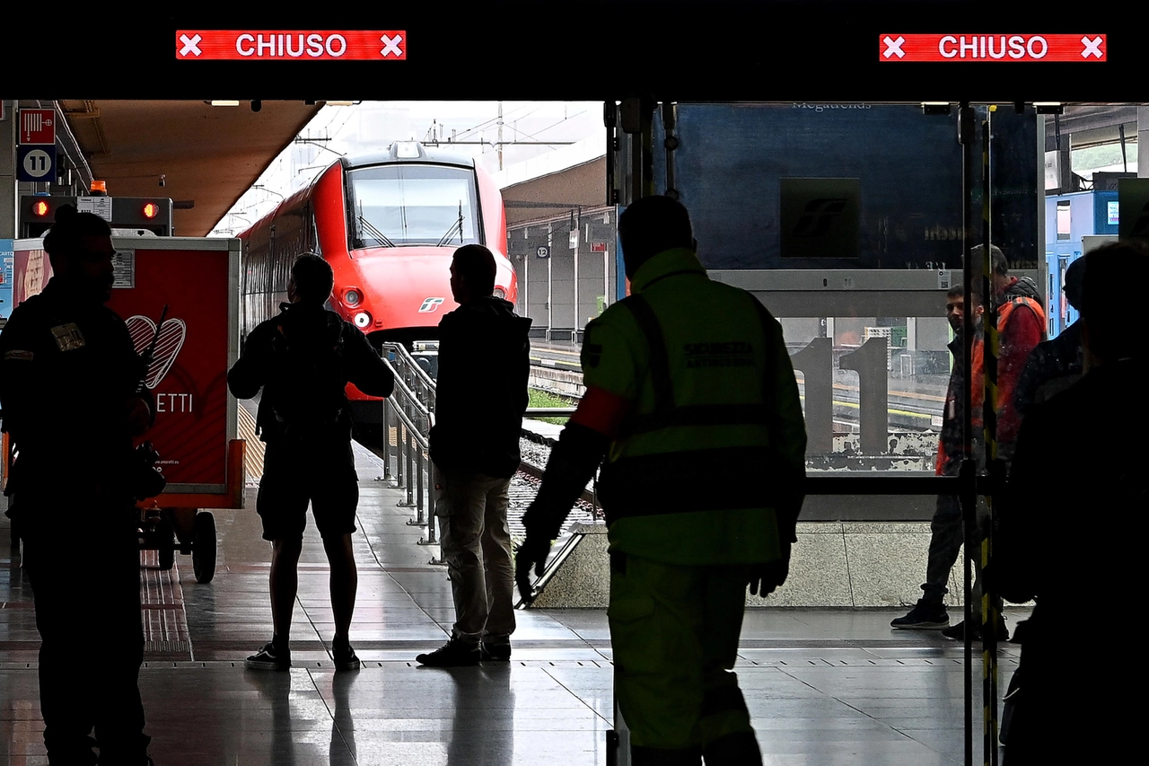 TRENI: SCIOPERO DEL PERSONALE DEL GRUPPO FS ITALIANE