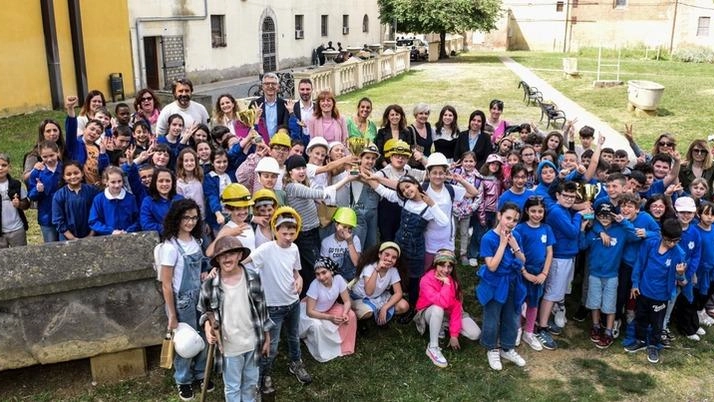 Centoquarantuno alunni delle scuole elementari hanno partecipato alla seconda edizione del progetto ’Eureka! Funziona! Gara di costruzioni tecnologiche per... Centoquarantuno alunni delle scuole elementari hanno partecipato alla seconda edizione del progetto ’Eureka! Funziona! Gara di costruzioni tecnologiche per...