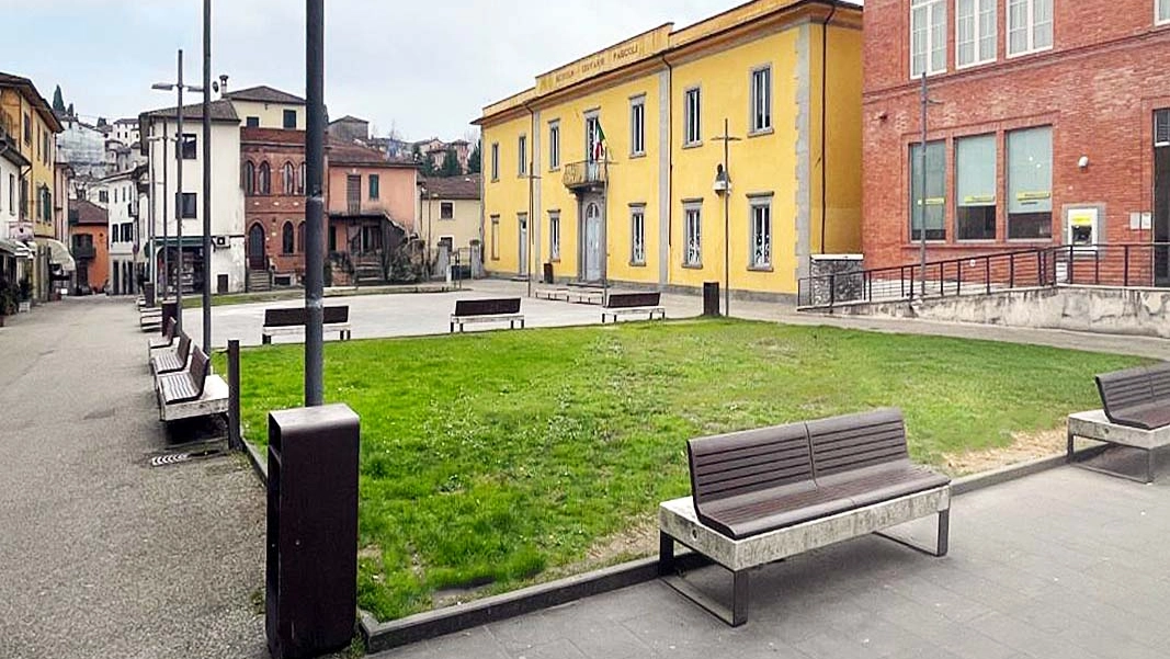 In piazza sarà vietato giocare a pallone In piazza sarà vietato giocare a pallone
