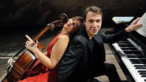 Maurizio Baglini e Silvia Chiesa curano la direzione artistica. dell’«Amiata Piano. Festival», che quest’anno è giunto alla sua diciannovesima edizione Maurizio Baglini e Silvia Chiesa curano la direzione artistica. dell’«Amiata Piano. Festival», che quest’anno è giunto alla sua diciannovesima edizione