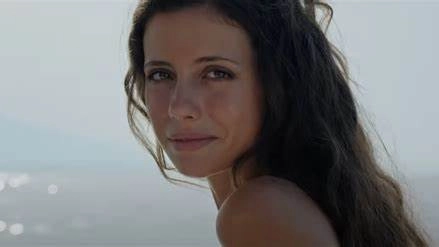 "Parthenope" di Paolo Sorrentino, tra i film selezionati per il concorso "Parthenope" di Paolo Sorrentino, tra i film selezionati per il concorso
