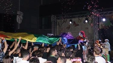 La festa Lgbti-friendly di Chimera Arcobaleno. Arcigay Arezzo. La festa Lgbti-friendly di Chimera Arcobaleno. Arcigay Arezzo.
