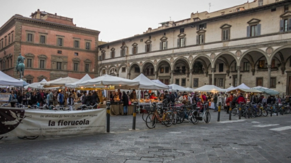 Fierucola dell’Immacolata torna in piazza Ss Annunziata Fierucola dell’Immacolata torna in piazza Ss Annunziata