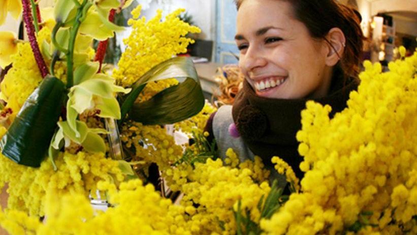 la città che festeggia le donne musica arte teatro e mimose ecco gli appuntamenti di domani da Lanazione.it la città che festeggia le donne musica arte teatro e mimose ecco gli appuntamenti di domani