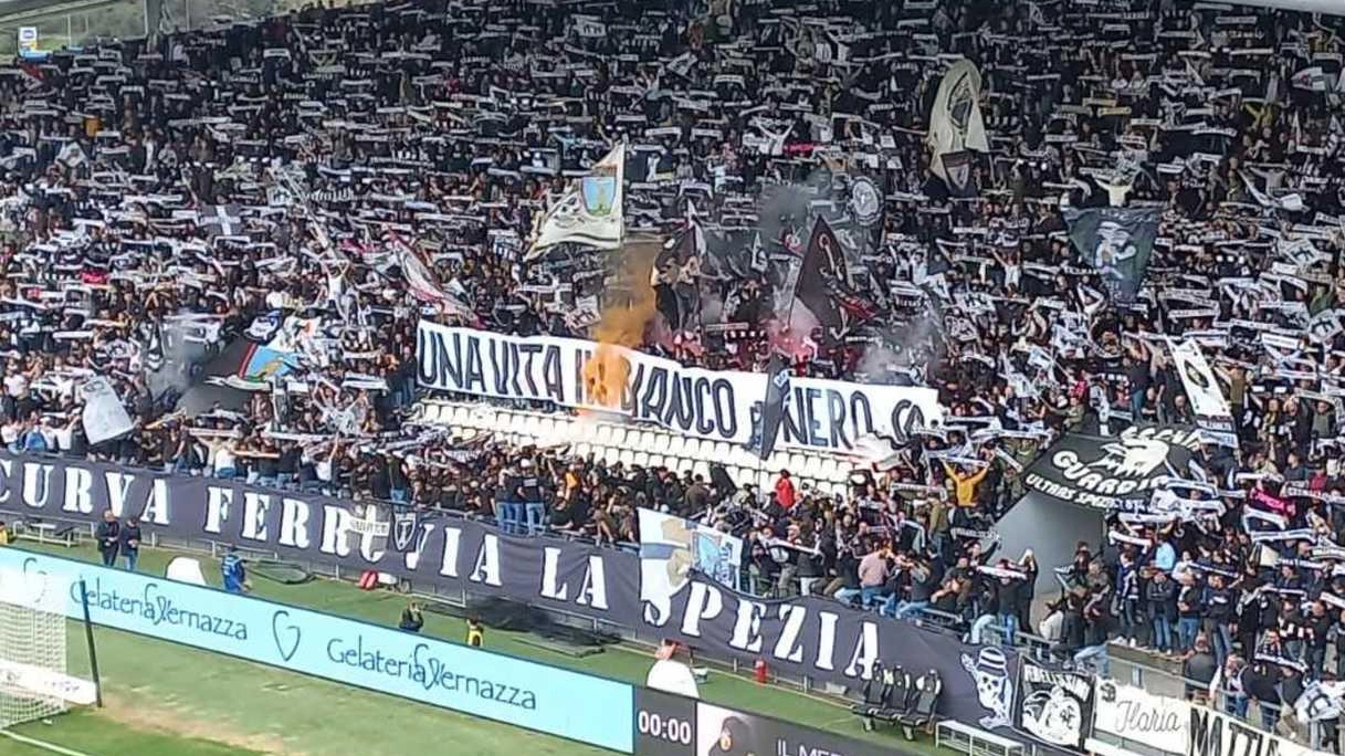 Parole cariche di entusiasmo e fiducia dai tifosi per il rush finale di stagione "La squadra può ancora raggiungere il Pisa, puntiamo molto su Lapadula".