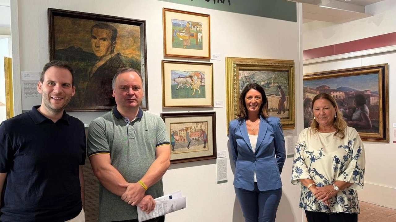 La presentazione in anteprima della mostra a Barga (foto Borghesi) La presentazione in anteprima della mostra a Barga (foto Borghesi)