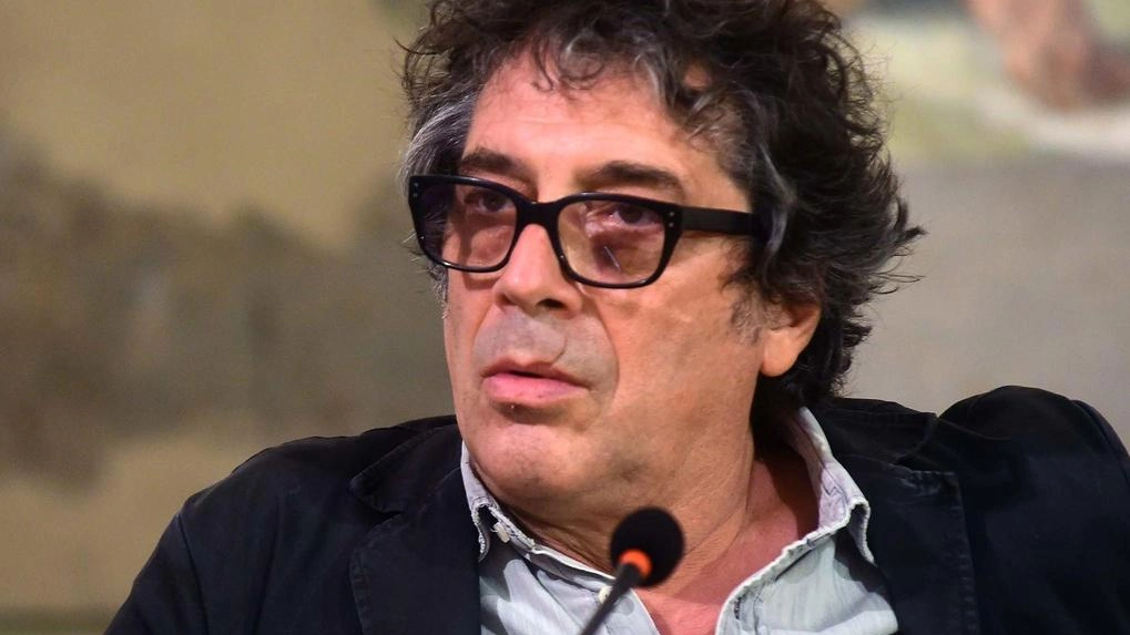 Sandro Veronesi, due volte vincitore del Premio Strega con Caos calmo e Il colibrì, presenterà il suo nuovo romanzo, «Settembre nero»(La nave di Teseo) Sandro Veronesi, due volte vincitore del Premio Strega con Caos calmo e Il colibrì, presenterà il suo nuovo romanzo, «Settembre nero»(La nave di Teseo)