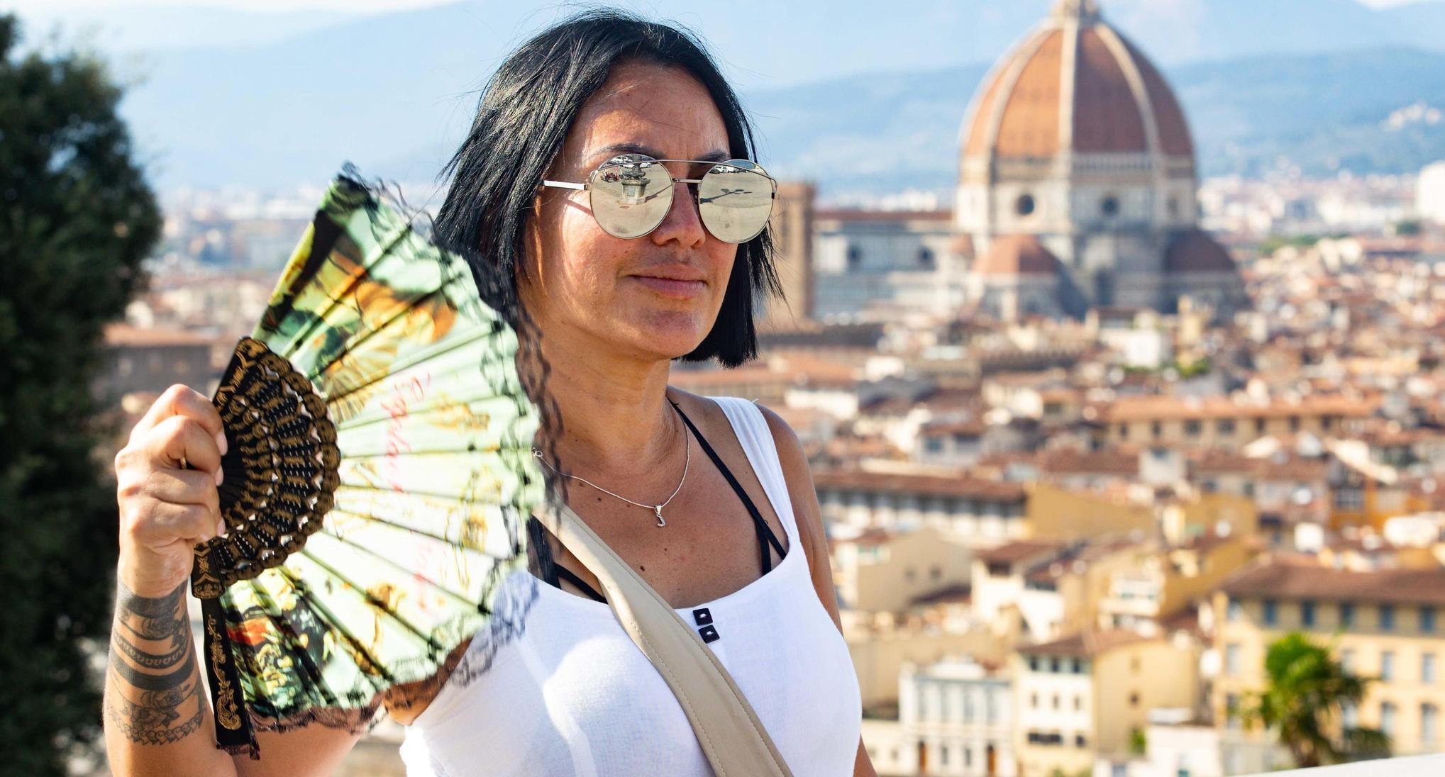 La morsa del caldo. Due giorni "arancioni". Domani il picco a 37 gradi La morsa del caldo. Due giorni "arancioni". Domani il picco a 37 gradi