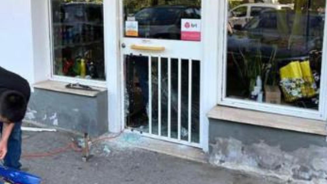 tentativo di furto a le badie il titolare non è la prima volta da Lanazione.it tentativo di furto a le badie il titolare non è la prima volta