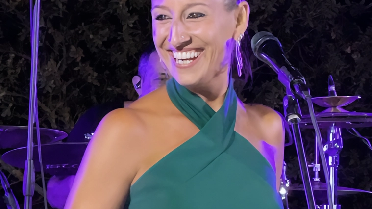 "Colgo la rosa" è il titolo del sesto concerto della rassegna itinerante "Montespertoli Musica", che domani alle 21.30 farà tappa...