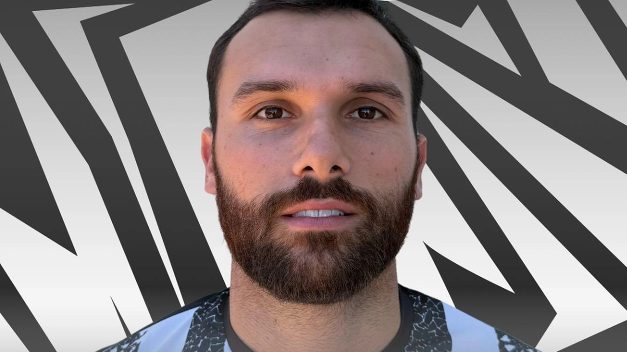 Gian Marco Gabrielli (classe ’98), nuovo innesto del Viareggio: giocherà mezzala Gian Marco Gabrielli (classe ’98), nuovo innesto del Viareggio: giocherà mezzala