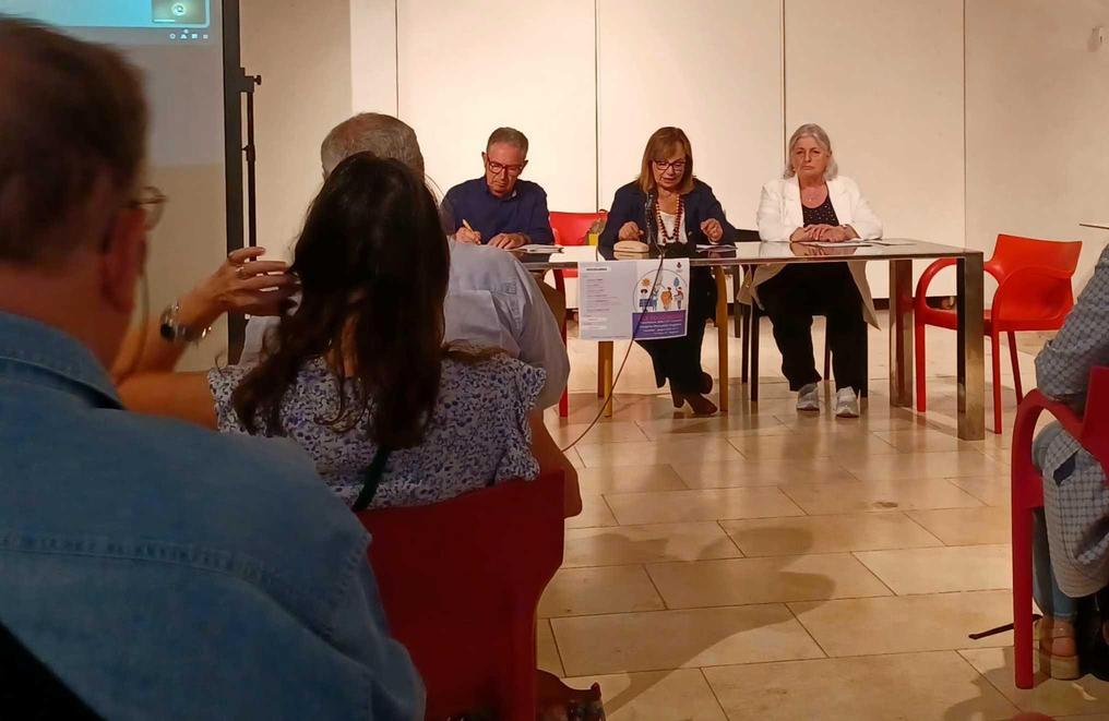 cer incontro pubblico al teatro politeama