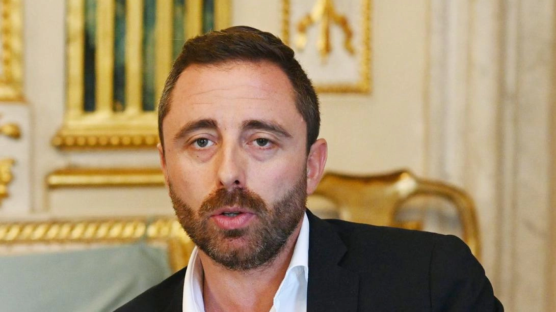 Il neo vicesindaco Fabio Barsanti risponde alle polemiche (foto Alcide) Il neo vicesindaco Fabio Barsanti risponde alle polemiche (foto Alcide)