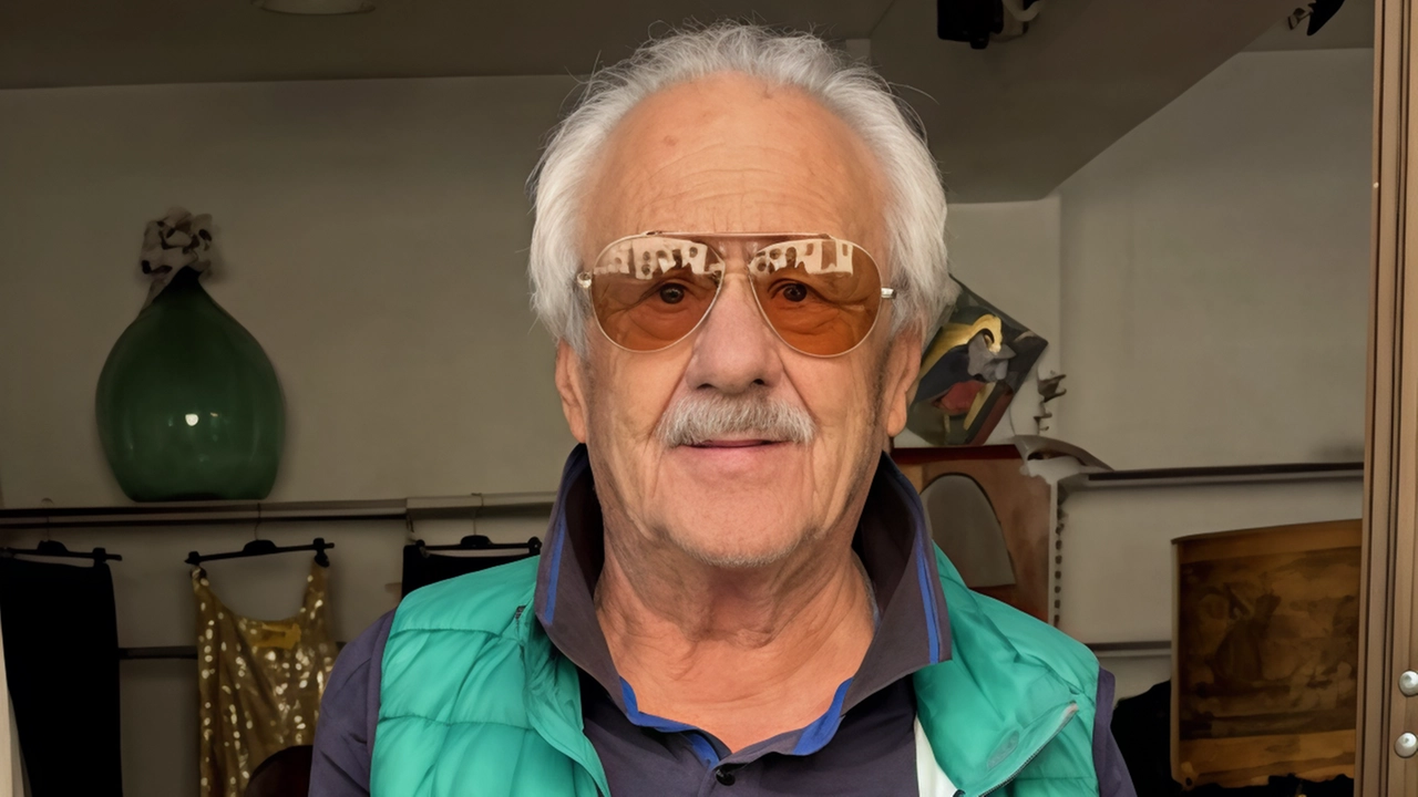 Il negozio di abbigliamento di Vittorio, fin dagli anni Ottanta, è diventato ben presto un punto di riferimento. Non era una semplice attività commerciale, ma una parte viva del paese Il negozio di abbigliamento di Vittorio, fin dagli anni Ottanta, è diventato ben presto un punto di riferimento. Non era una semplice attività commerciale, ma una parte viva del paese