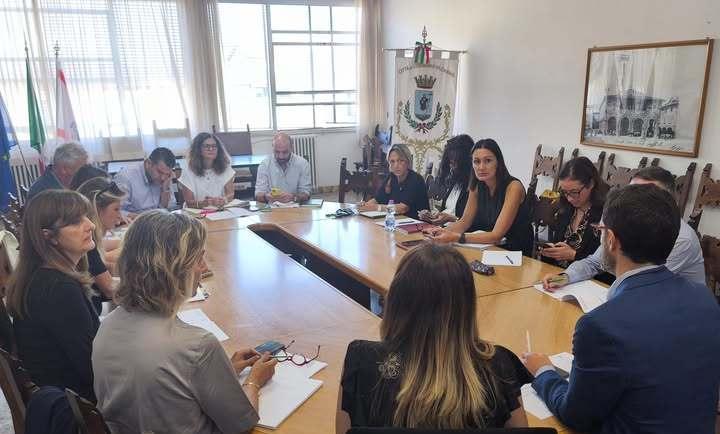 https://www.lanazione.it/image-service/view/acePublic/alias/contentid/MWE2ZTI3YWYtN2JkZi00/0/svolta-gruccia-via-alle-assunzioni-bandi-e-investimenti-per-3-milioni.jpeg?f=1.90:1&w=1200