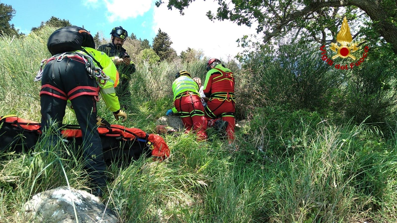 Si ferisce cadendo a Poggio Castiglioni, portato in ospedale con l’elisoccorso Si ferisce cadendo a Poggio Castiglioni, portato in ospedale con l’elisoccorso