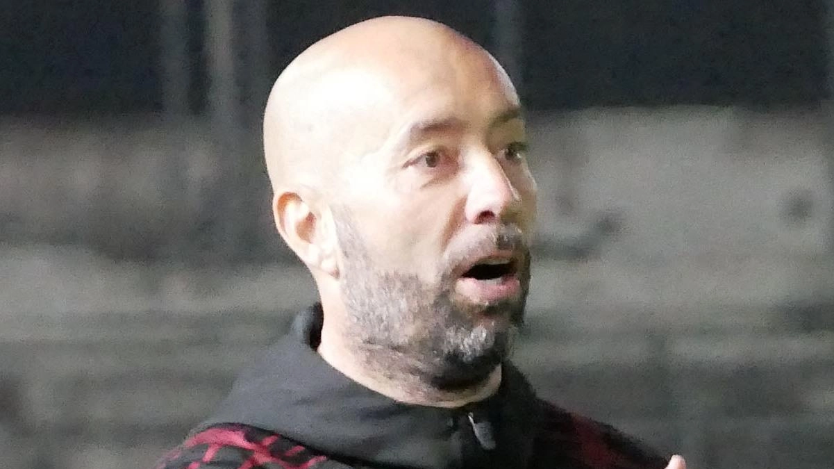 Sopra, Bucchi. In alto, Ravasio