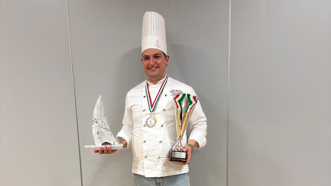 miglior colomba d italia montecatini sul podio al terzo posto salzillo di famiglia desideri