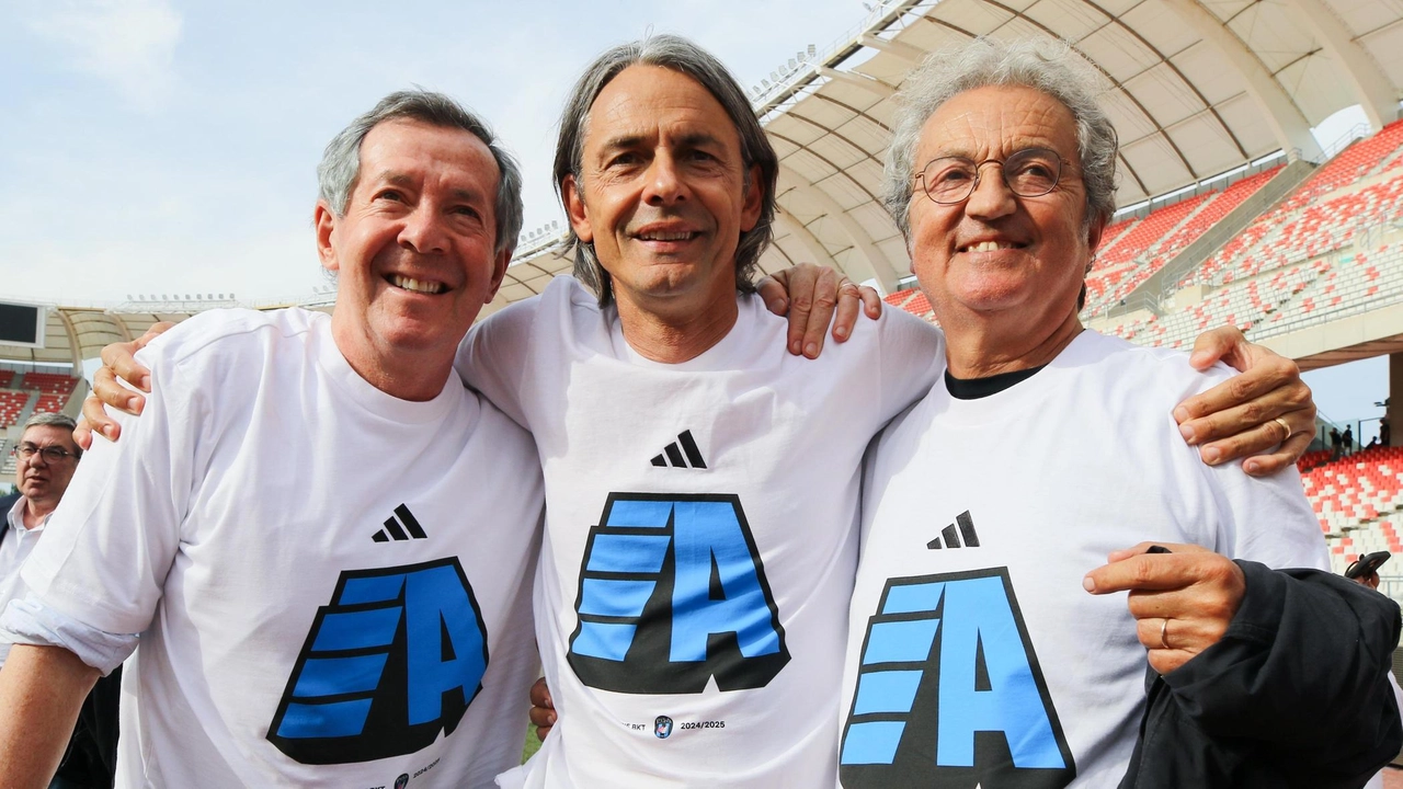 Alex Knaster, Pippo Inzaghi e Giuseppe Corrado festeggiano la Serie A Alex Knaster, Pippo Inzaghi e Giuseppe Corrado festeggiano la Serie A