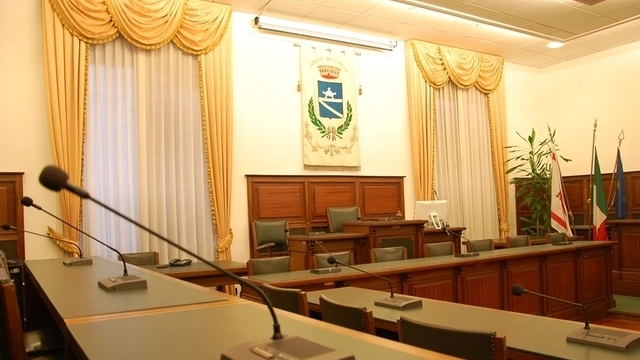 la sala del Consiglio comunale di Cascina