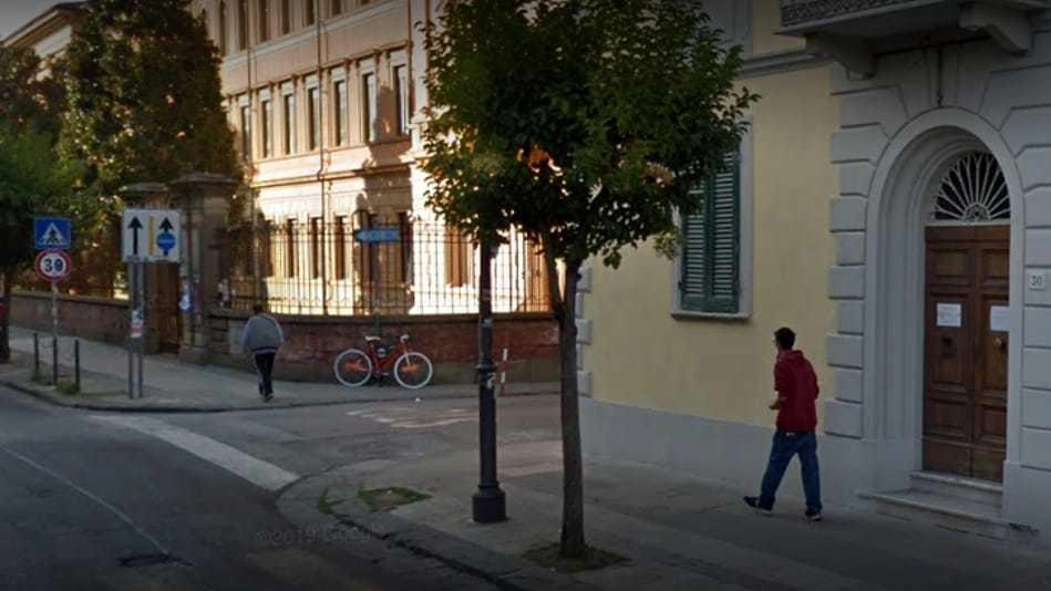 Approda domani in consiglio il question time di Diritti in Comune per uno studio di fattibilità su un divieto alle auto temporizzato o altre soluzioni .