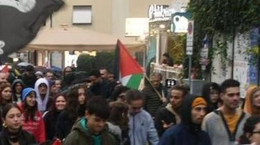 Partenza domattina dal memoriale di Aldo Salvetti in via Castagnola di Sopra e arrivo in centro. Dal pomeriggio al parco della Comasca di Ronchi torneo di calcetto e tanta musica.