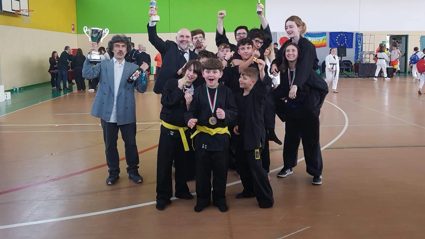 I ninja viareggini della Tengu Academy fanno incetta di medaglie ad Alessandria