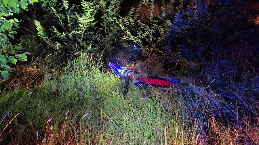 La moto sulla quale viaggiava il ragazzo di 17 anni morto al Ferrone