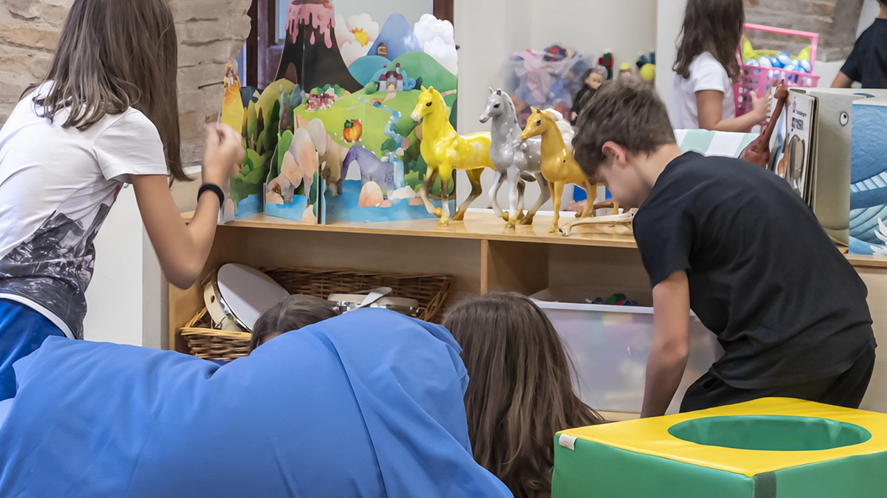 Aperto il bando per la gestione della scuola di Castelpoggio. Manifestazione di interesse per individuare enti del terzo settore per... Aperto il bando per la gestione della scuola di Castelpoggio. Manifestazione di interesse per individuare enti del terzo settore per...