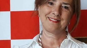 PISTOIA "Sono sempre stata convinta che i taxi dovessero essere disponibili ventiquattr’ore al giorno ma, di contro, oggi si legge che... PISTOIA "Sono sempre stata convinta che i taxi dovessero essere disponibili ventiquattr’ore al giorno ma, di contro, oggi si legge che...