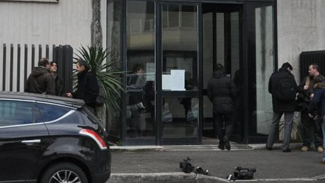Avrebbe continuato a usare la pedana del suo ristorante che si trova al Giglio. Che però occupa una porzione...
