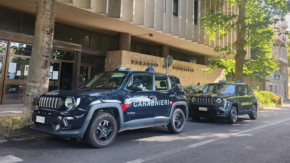 Ancora un blitz di Finanza e carabinieri forestali e dell’ispettorato del lavoro Ancora un blitz di Finanza e carabinieri forestali e dell’ispettorato del lavoro