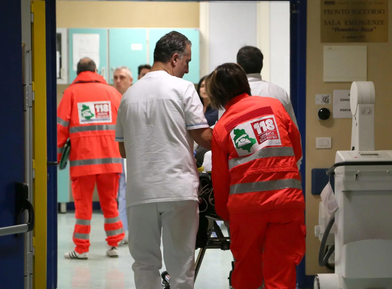 Lacrime e silenzio in classe. Lo strazio della preside:: "Siamo attoniti e senza parole"