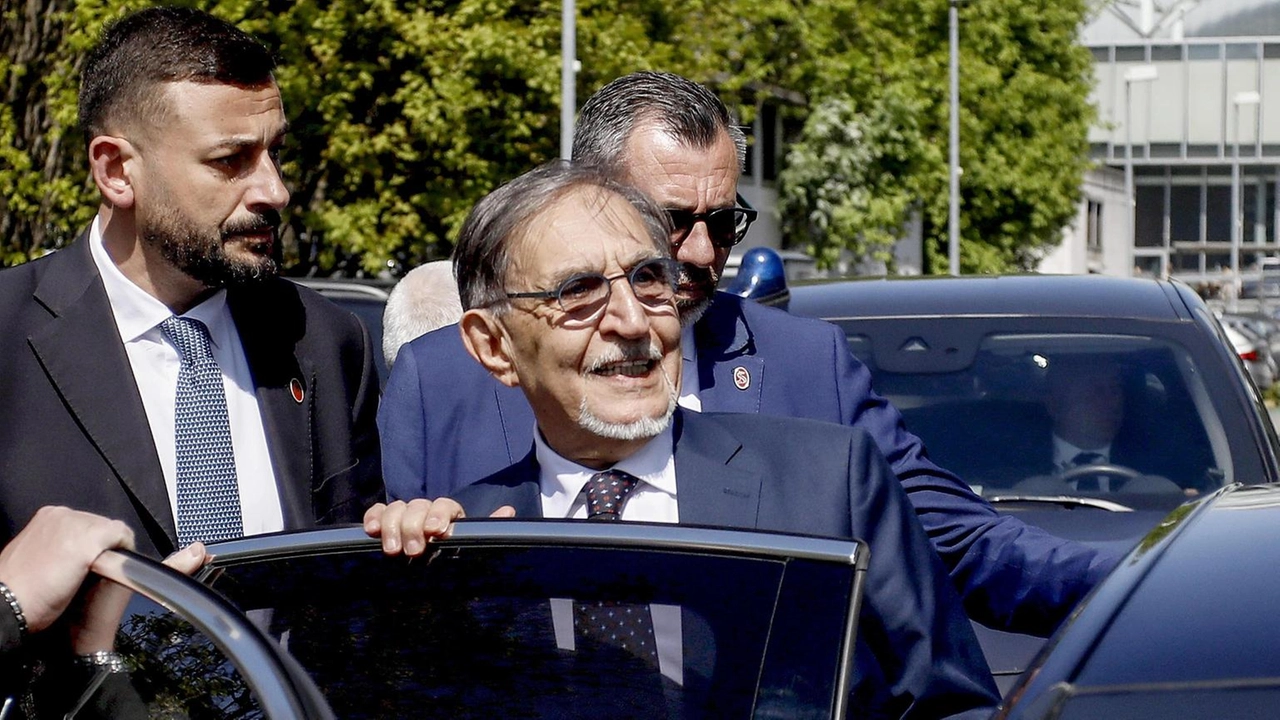 'A ricordo martiri che hanno dato la vita contro carri armati'