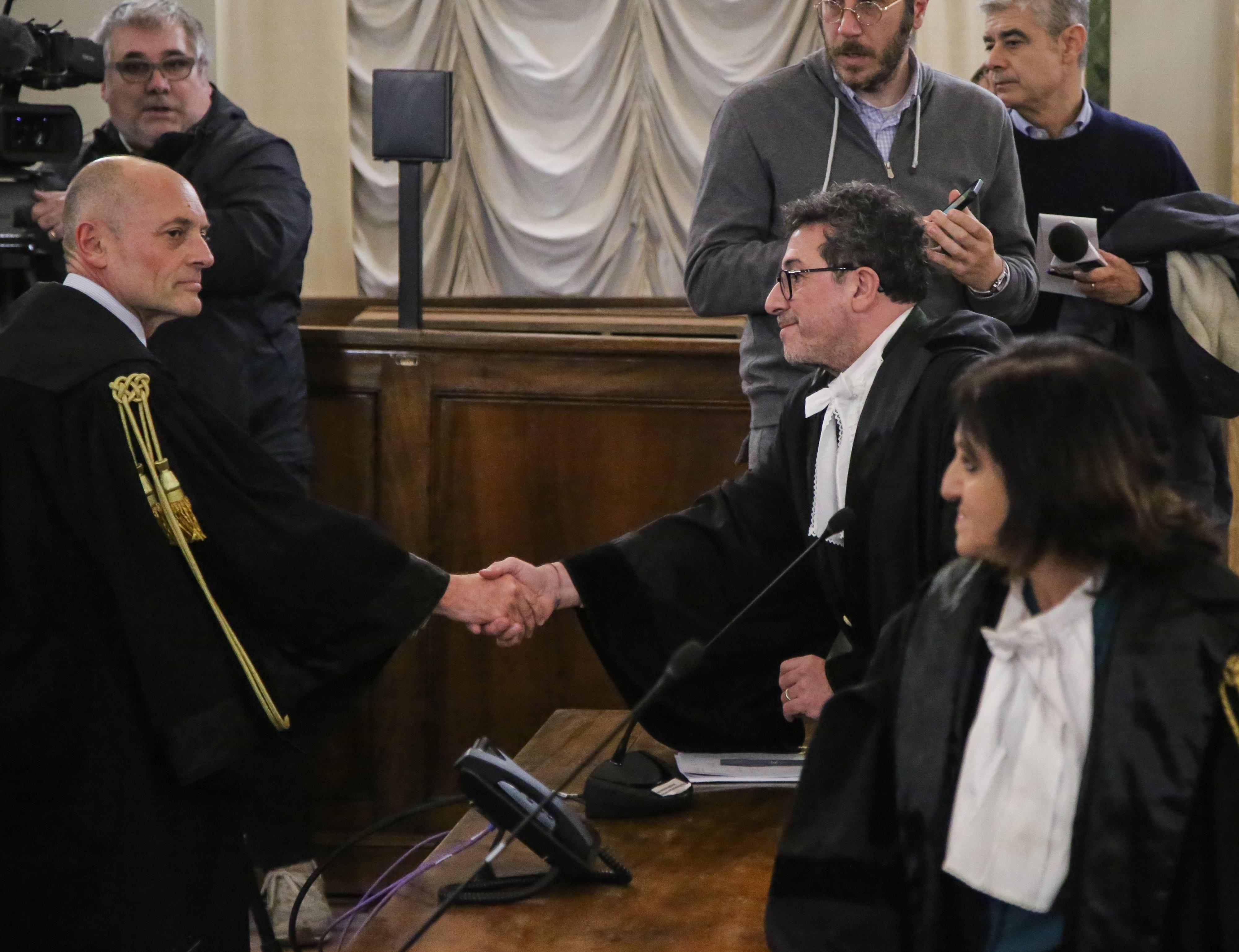 La morte di Samuele De Paoli, assolta la trans Patrizia. “Non sapeva che fosse morto” La morte di Samuele De Paoli, assolta la trans Patrizia. “Non sapeva che fosse morto”